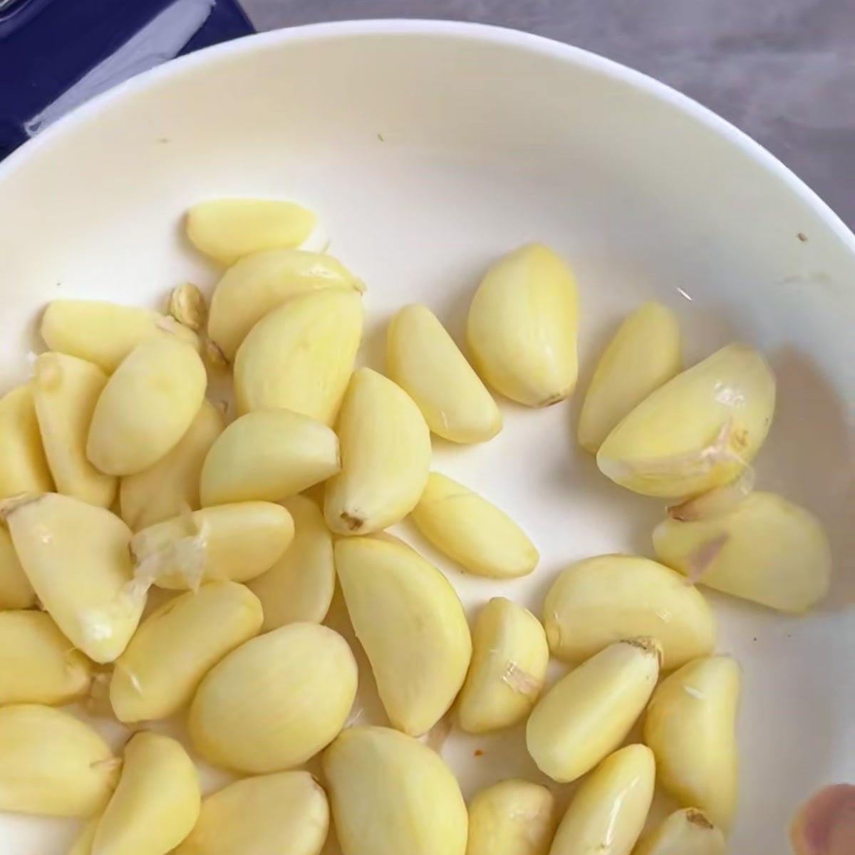 Peeled garlic after SpinPeel — real result